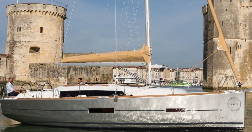 Dufour 382