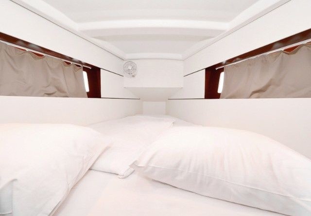 Beneteau Oceanis 35.1