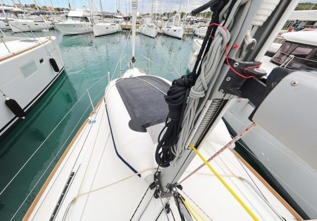 Beneteau Oceanis 35.1
