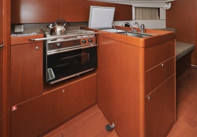 Beneteau Oceanis 35.1