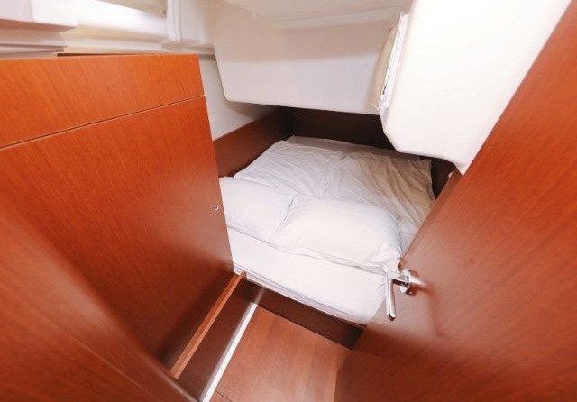 Beneteau Oceanis 35.1