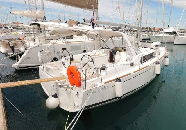 Beneteau Oceanis 35.1