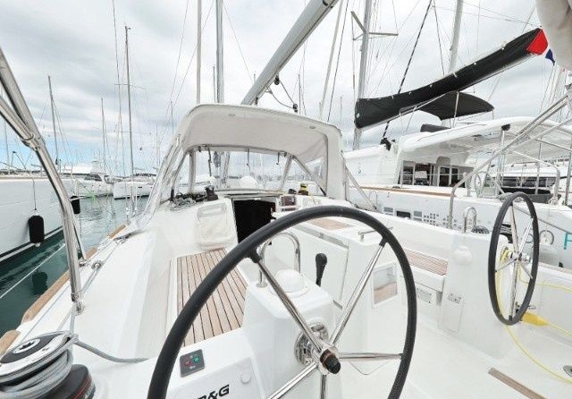 Beneteau Oceanis 35.1