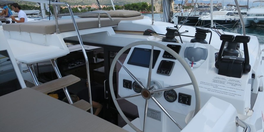 Fountaine Pajot Saona 47