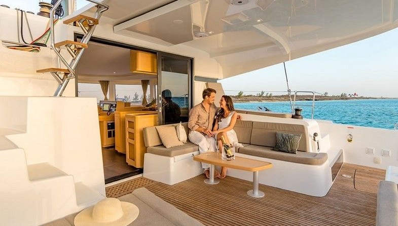 Fountaine Pajot Astréa 42