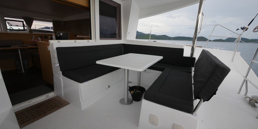 Lagoon 400 S2