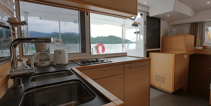 Lagoon 400 S2