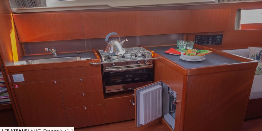 Beneteau Oceanis 41.1
