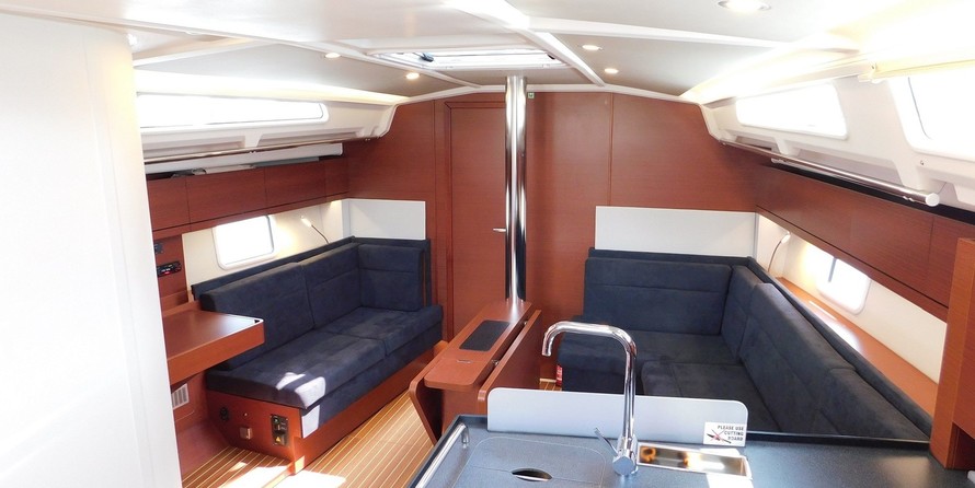 Hanse 418