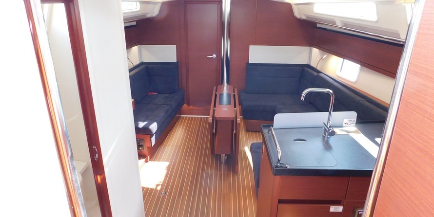 Hanse 418