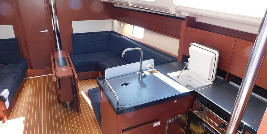 Hanse 418