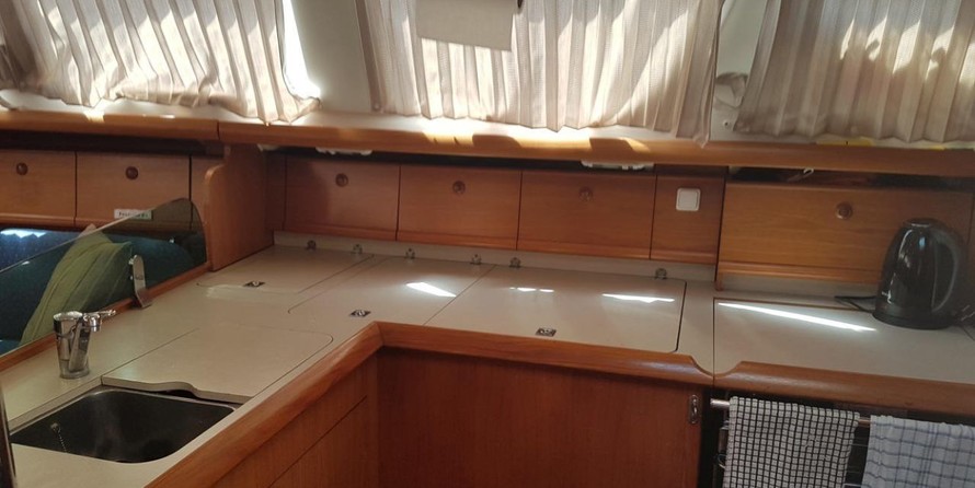 Jeanneau Sun Odyssey 43