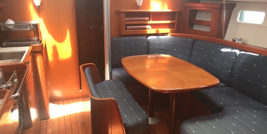 Beneteau Oceanis Clipper 423