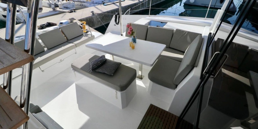 Fountaine Pajot Astréa 42
