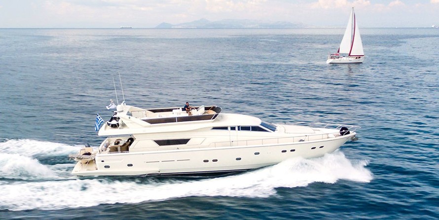 Ferretti 225
