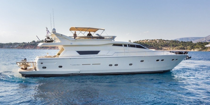 Ferretti 225