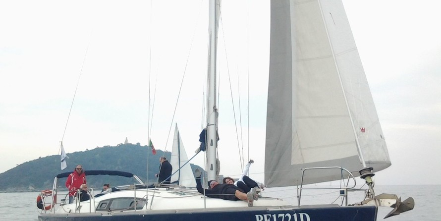 Beneteau Oceanis 43
