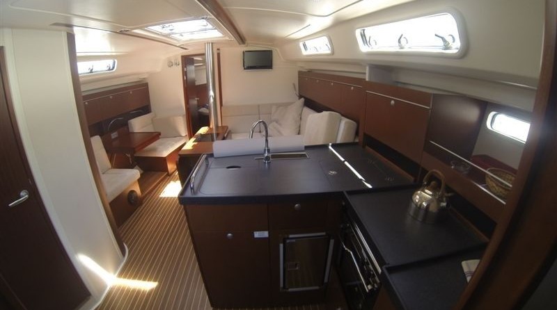 Hanse 415