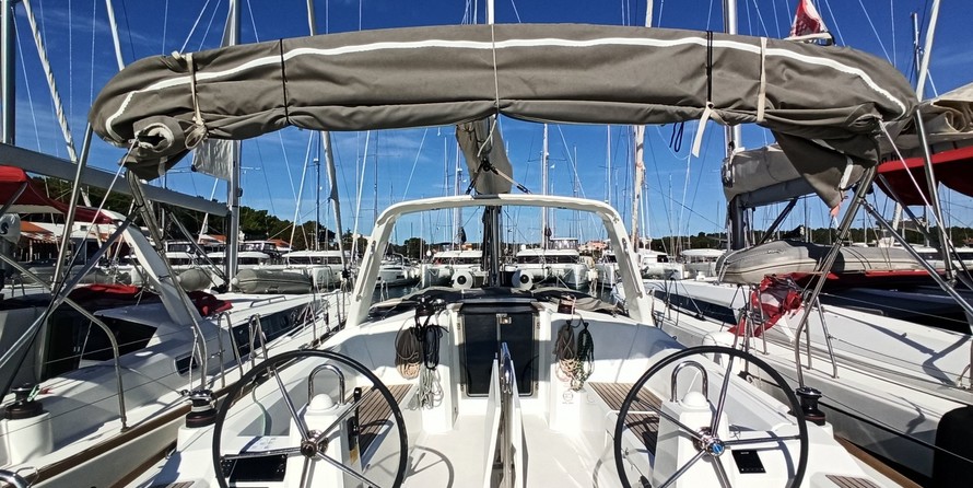 Beneteau Oceanis 38.1