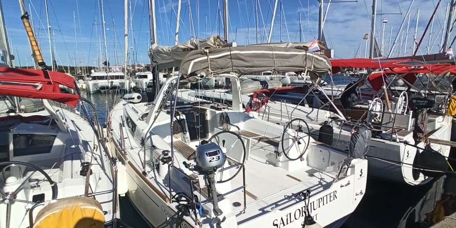 Beneteau Oceanis 38.1
