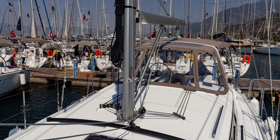 Beneteau Oceanis 41.1