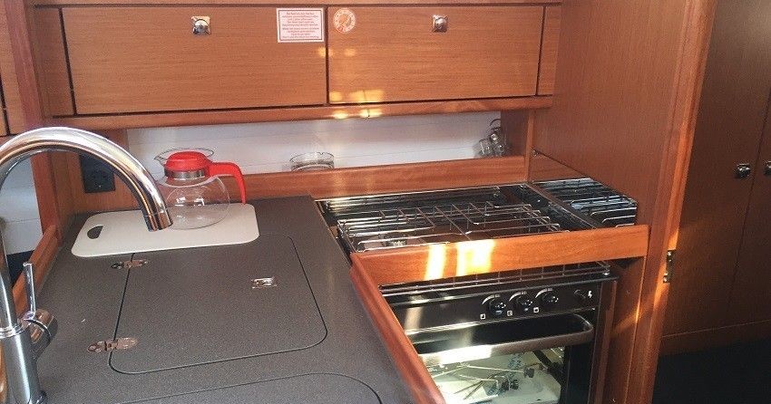 Bavaria CRUISER 34