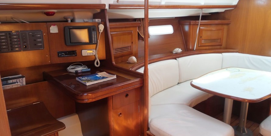 Beneteau Oceanis 393 Clipper