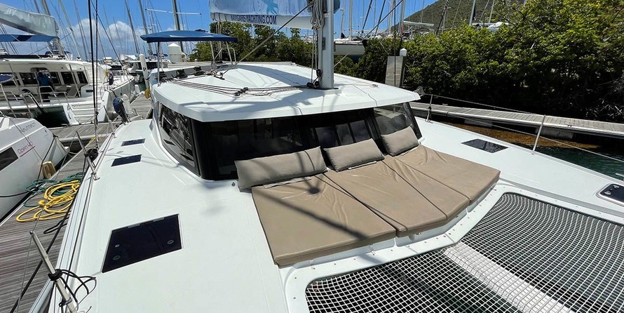 Fountaine Pajot Lucia 40