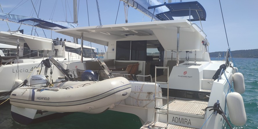 Fountaine Pajot Lucia 40