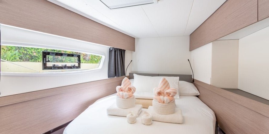 Fountaine Pajot Elba 45