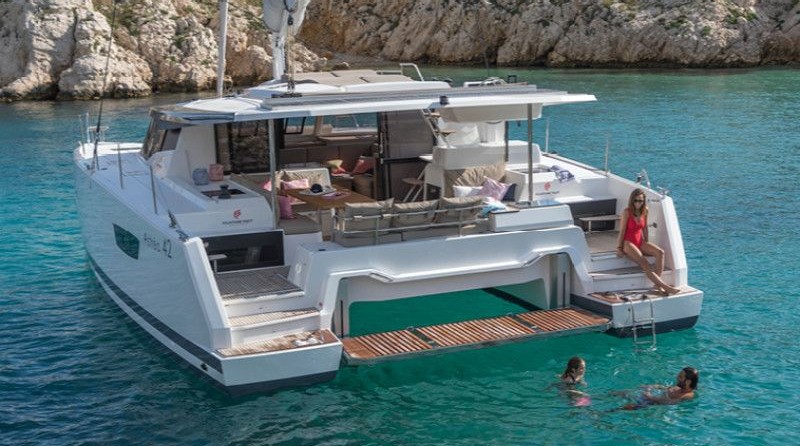 Fountaine Pajot Astréa 42