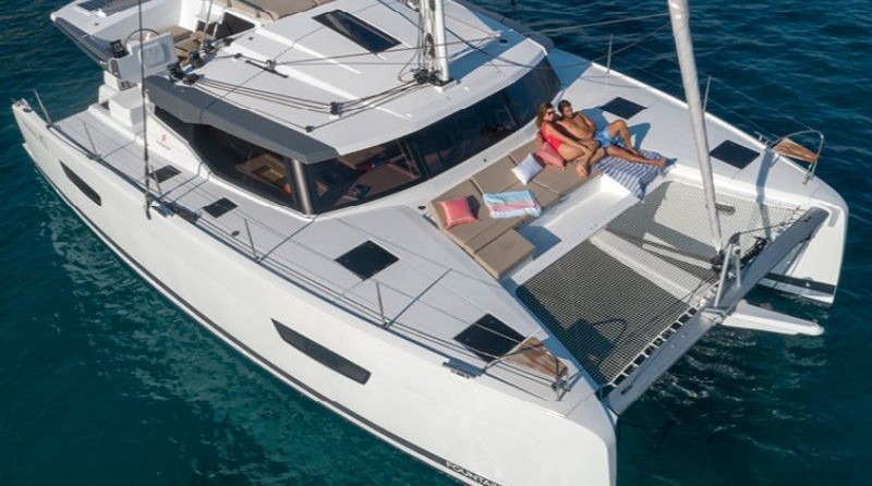 Fountaine Pajot Astréa 42