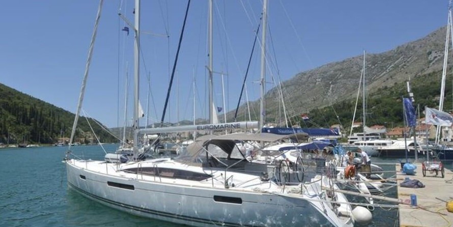Jeanneau 53