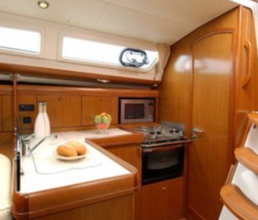 Jeanneau Sun Odyssey 35