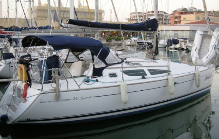 Jeanneau Sun Odyssey 35
