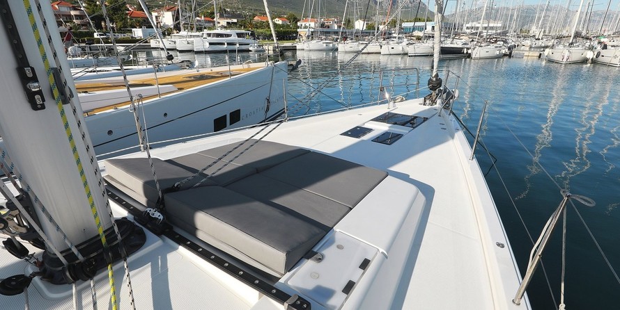 Hanse 548