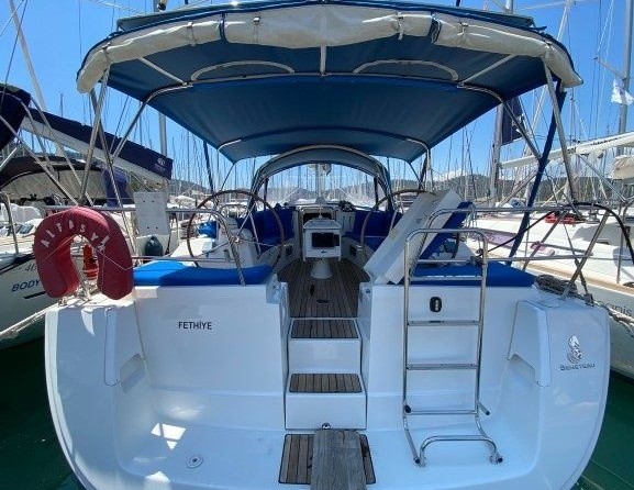 Beneteau Oceanis 43