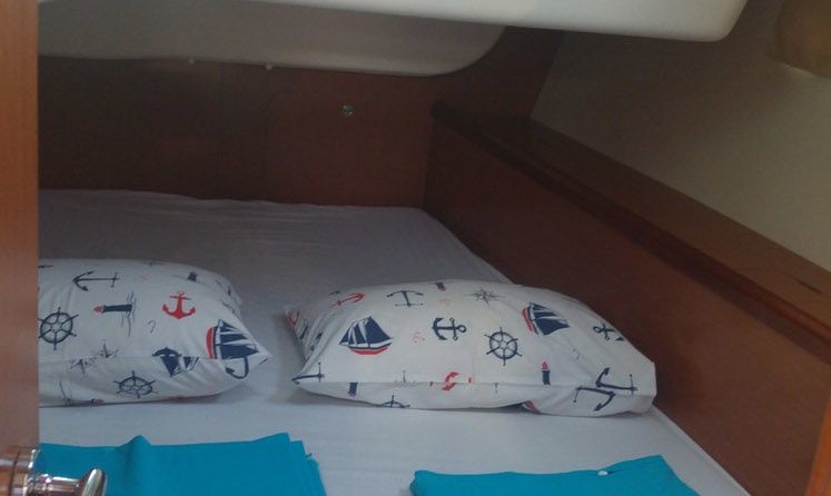 Beneteau Oceanis 43