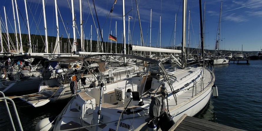 Bavaria 49