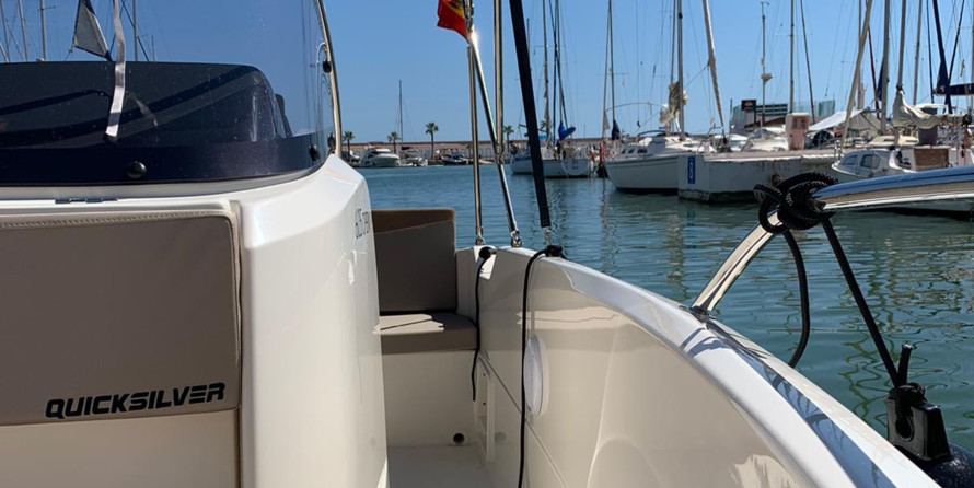 Quicksilver Activ 605 Open