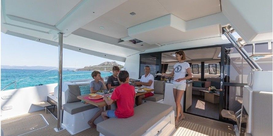 Fountaine Pajot Saona 47