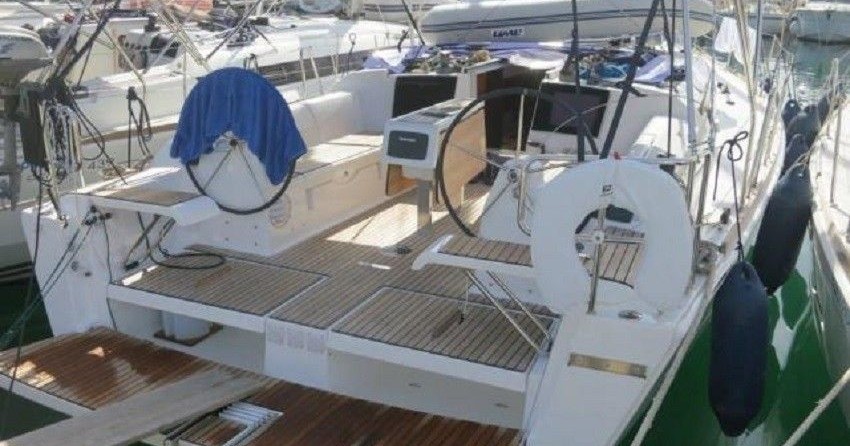 Dufour 382