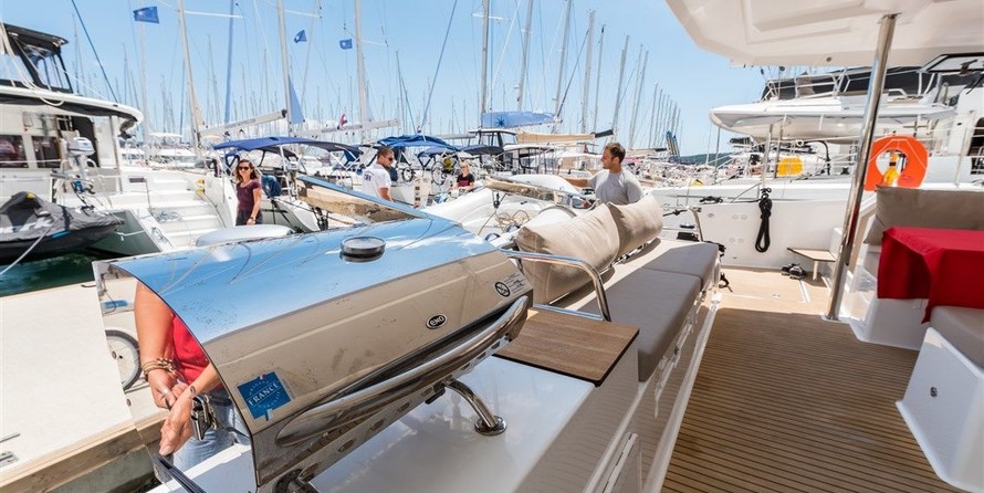 Fountaine Pajot Saona 47