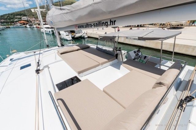 Fountaine Pajot Saona 47