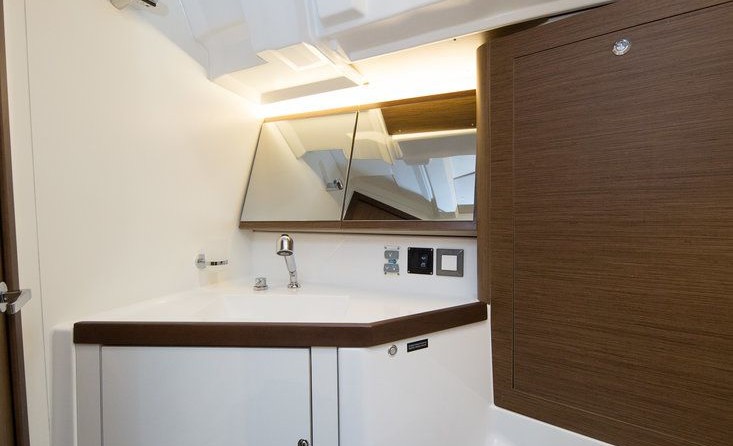 Beneteau Oceanis 46.1