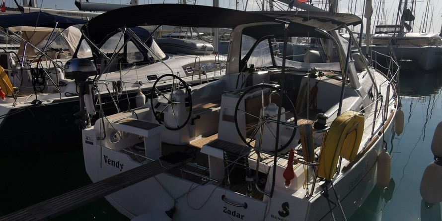 Beneteau Oceanis 35