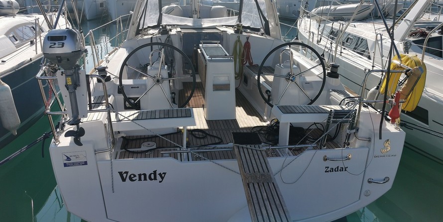 Beneteau Oceanis 35