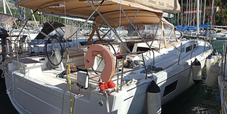 Beneteau Oceanis 51.1