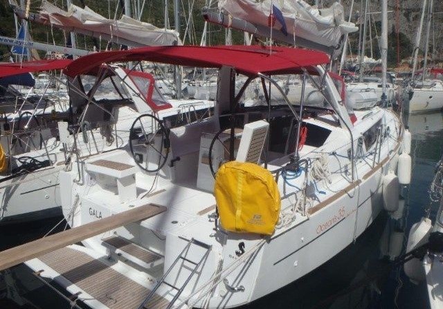 Beneteau Oceanis 35