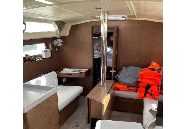 Beneteau Oceanis 41.1